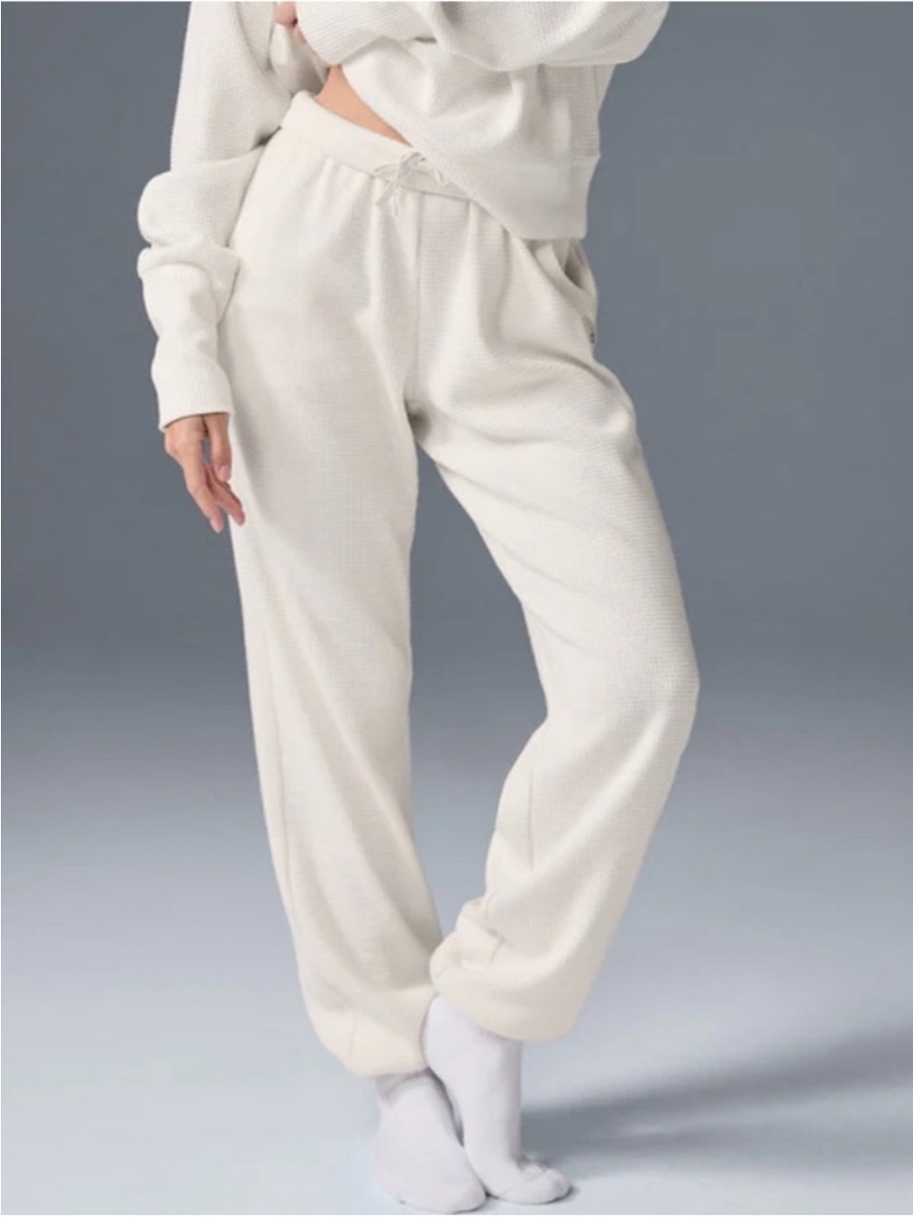 Alo Yoga Waffle Weekend Escape Joggers In White